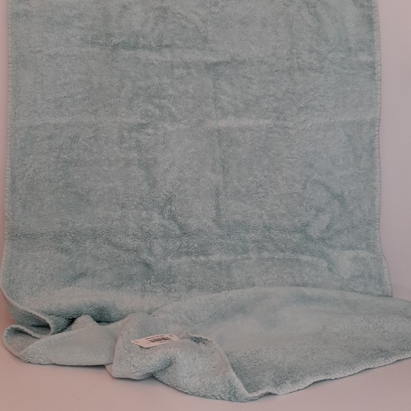 Abyss and Habidecor Super Line Bath Towel 28" x 54" Ice Blue - Picture 4 of 13